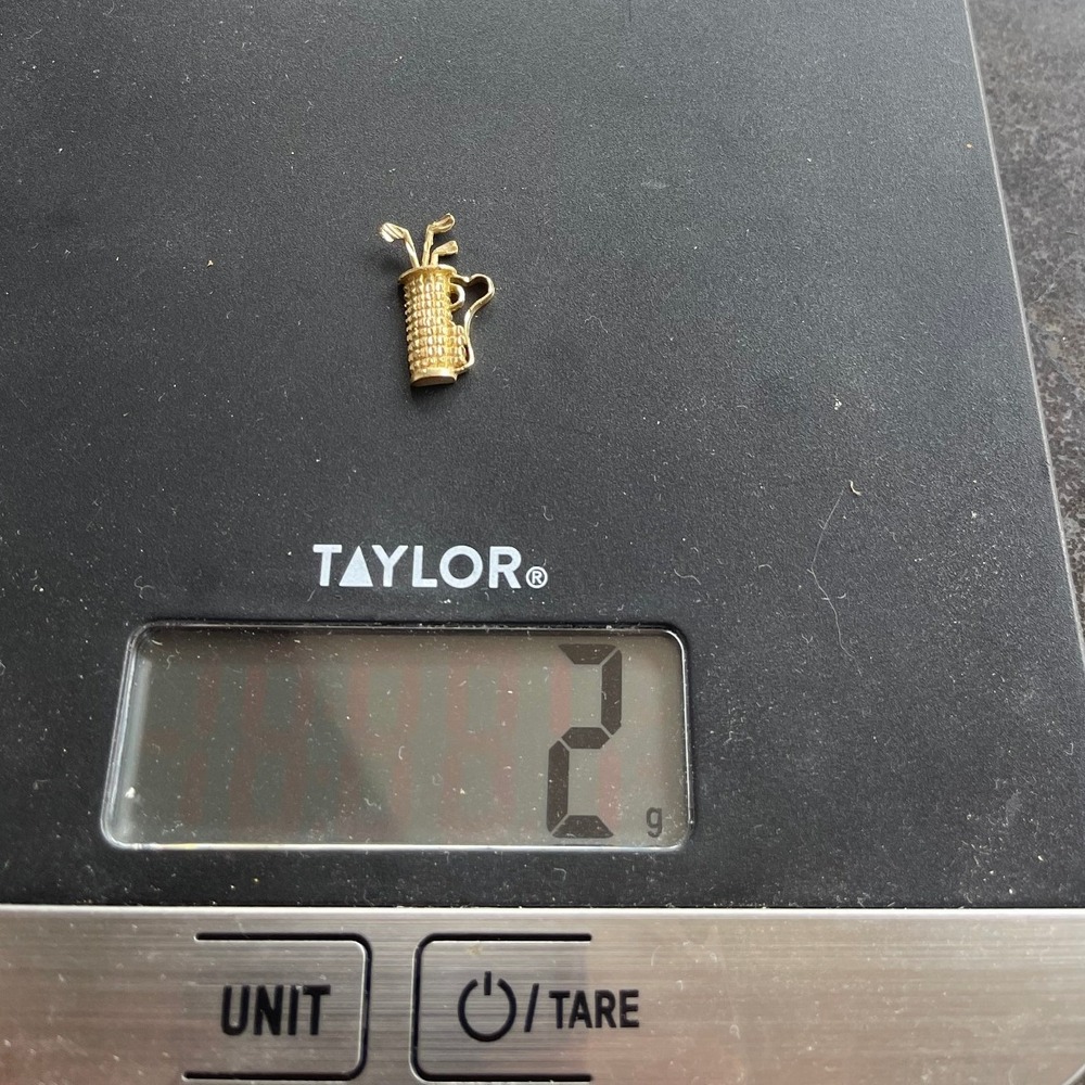 Vintage 14K Gold Golf Bag Charm Pendant with Clubs 2g Golfer Gift - Picture 5 of 7